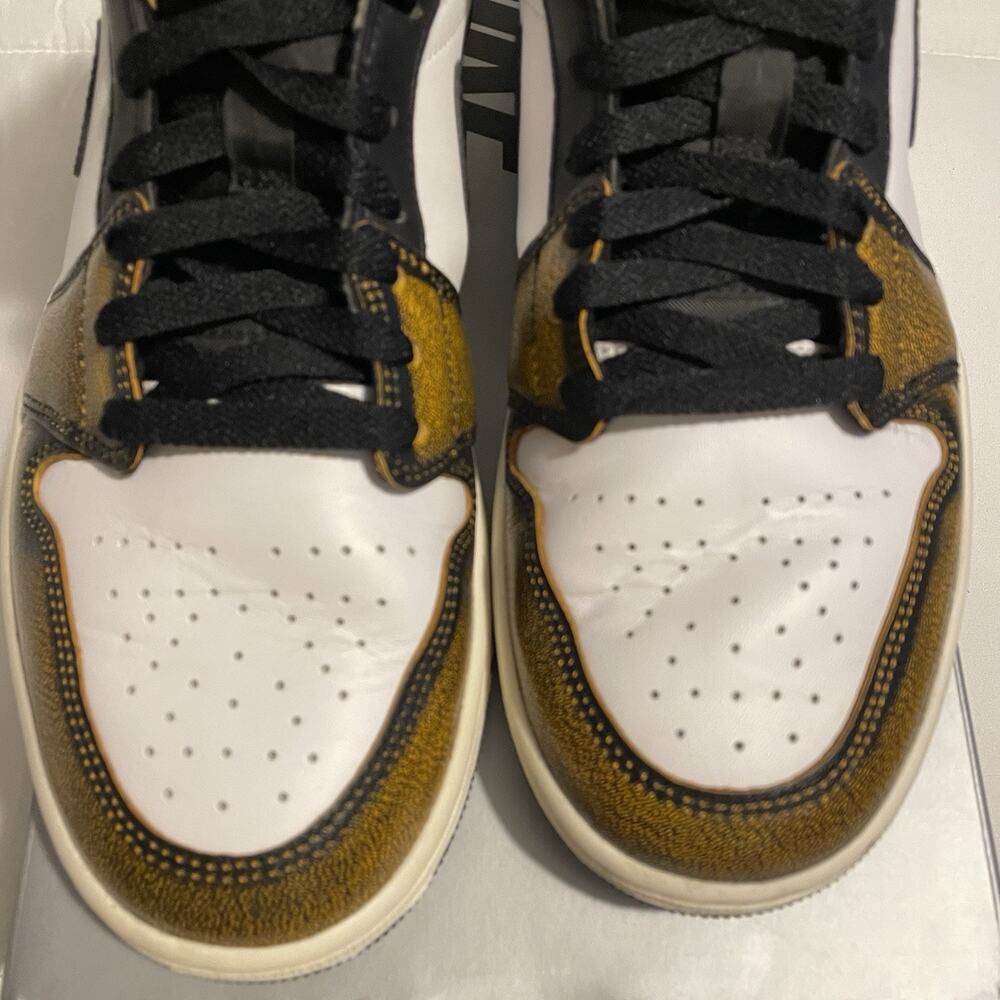 Nike Air Jordan 1 Mid SE 'Orange Wear-Away' Size 9.5 - Picture 3 of 6
